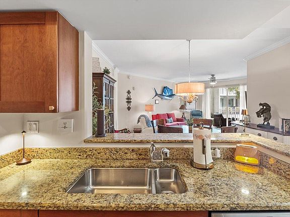 4th image of 815 NW Flagler Avenue #201