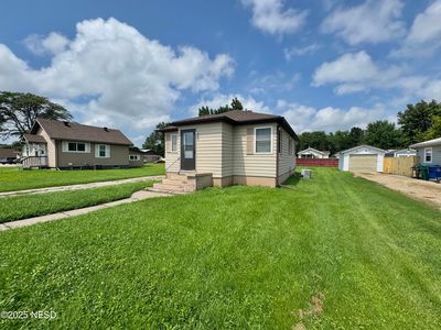 107 8th Ave SE, Watertown, SD, 57201