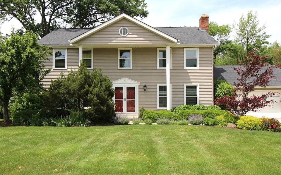 1st image of 36765 Valley Forge Dr
