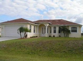 1216 Damen St E, Lehigh Acres, FL 33974