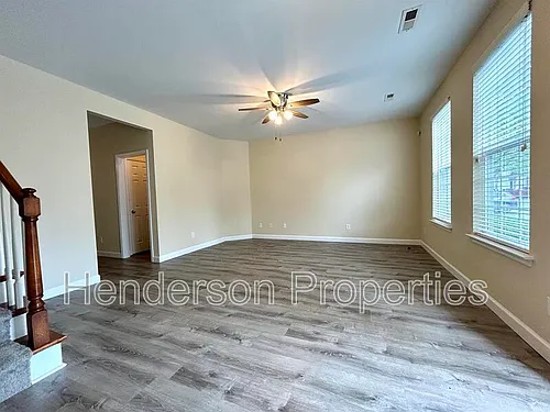 125 Charterhouse Ln Photo 1