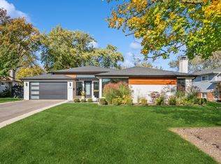 3124 Bellwood Ln, Glenview, IL