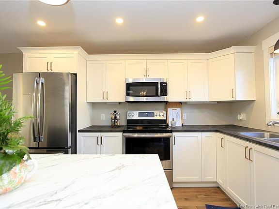 4th image of 140 Mia Cir