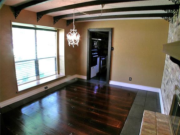 3rd image of 44 Lakewood Dr