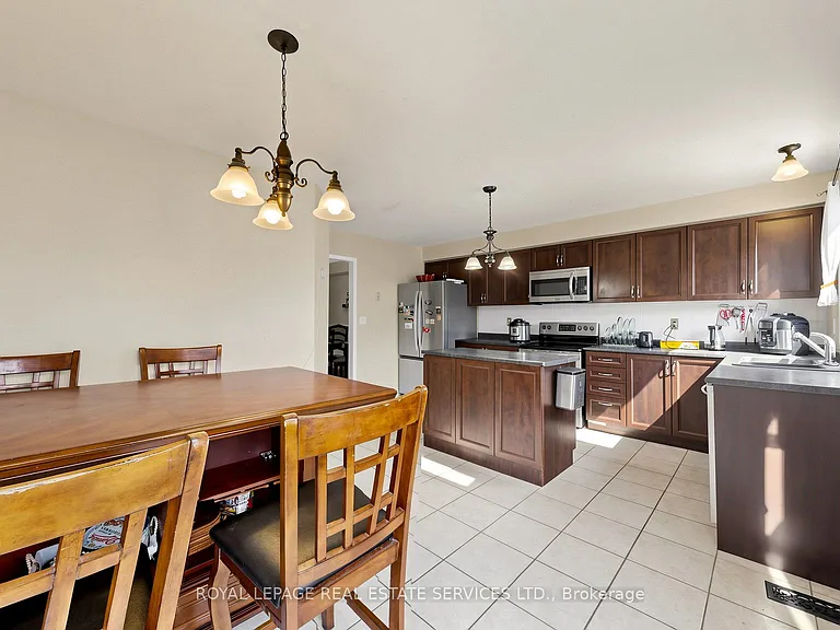 100 Georgian Dr — Photo 12