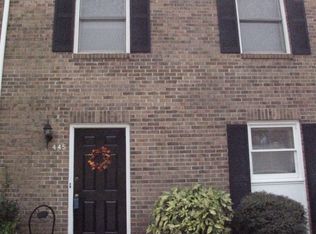445 Williamsburg Way, Fayetteville, GA