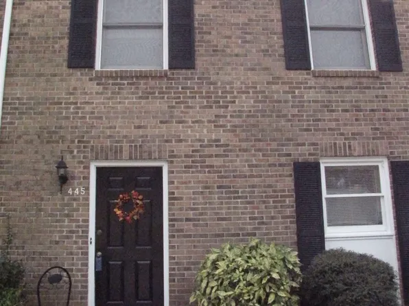 445 Williamsburg Way, Fayetteville, GA 30214