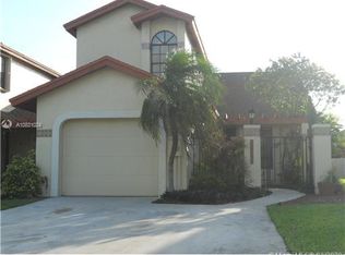10054 SW 137th Pl, Miami, FL 33186