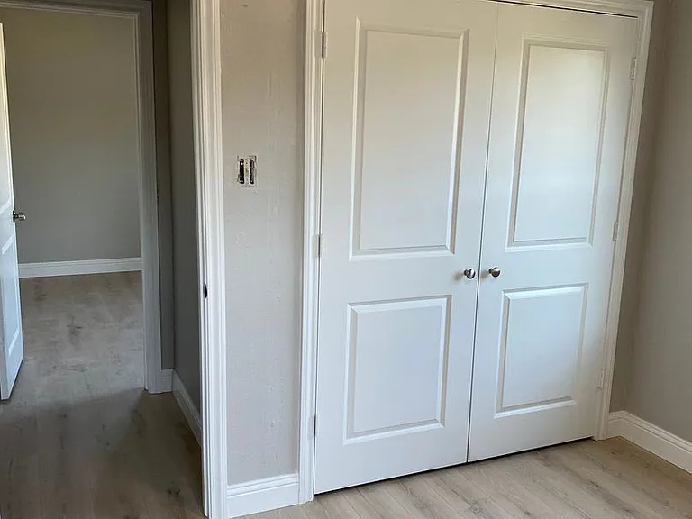 807 Raleigh Cir — Photo 10