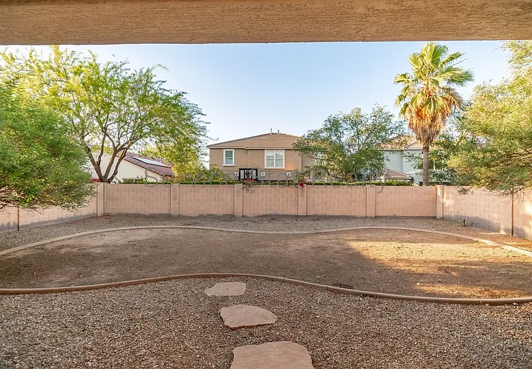 2214 E Chanute Pass — Photo 27