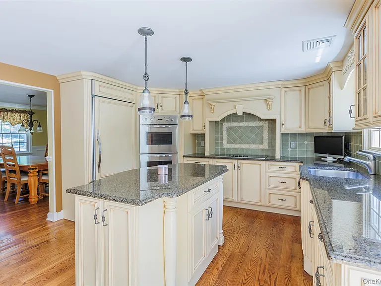 12 Rumford Rd — Photo 9