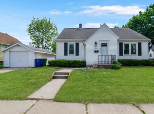 400 Newhall St, Green Bay, WI 54302
