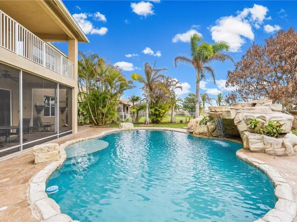 1120 Amethyst Dr SW, Vero Beach, FL 32968