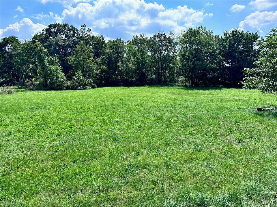 1st image of Mountain View Dr