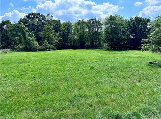 Mountain View Dr, Walnutport, PA 18088