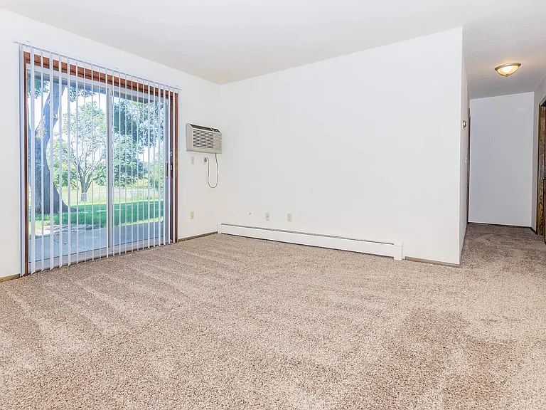 Southgate Apartments — Photo 56