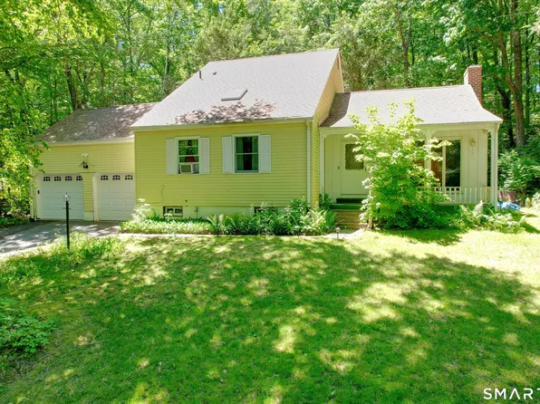 19 Bittersweet Lane, Burlington, CT 06013