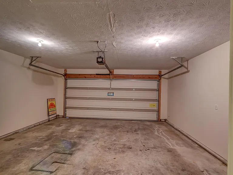 341 Darenia Ln — Photo 30
