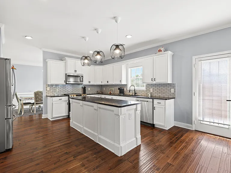 50 Riverstone Dr — Photo 5