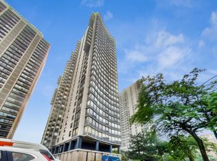 5701 N Sheridan Rd APT 7A, Chicago, IL 60660