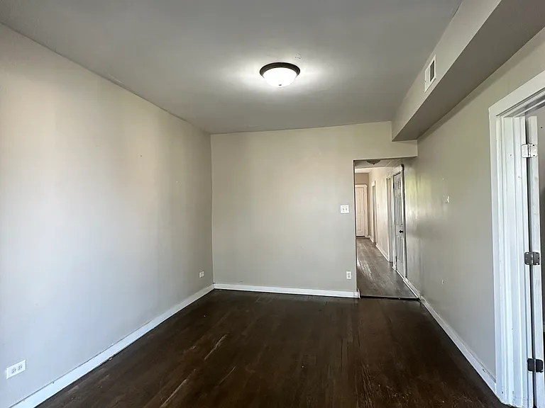 2126 S Harding Ave #2 — Photo 9