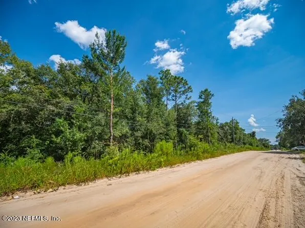 106 RIVERSIDE Trail, Satsuma, FL 32189