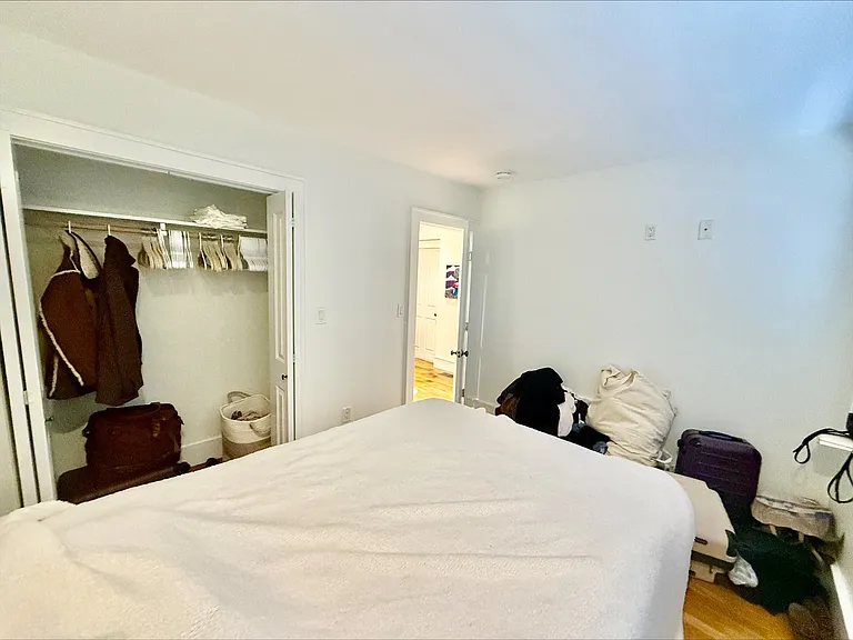 11 Thacher Ct #1 — Photo 9