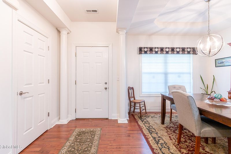 2nd image of 304 Vly Point Drive