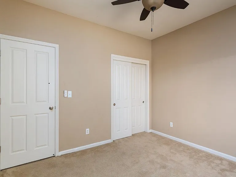 1120 E Sawgrass Ave — Photo 24