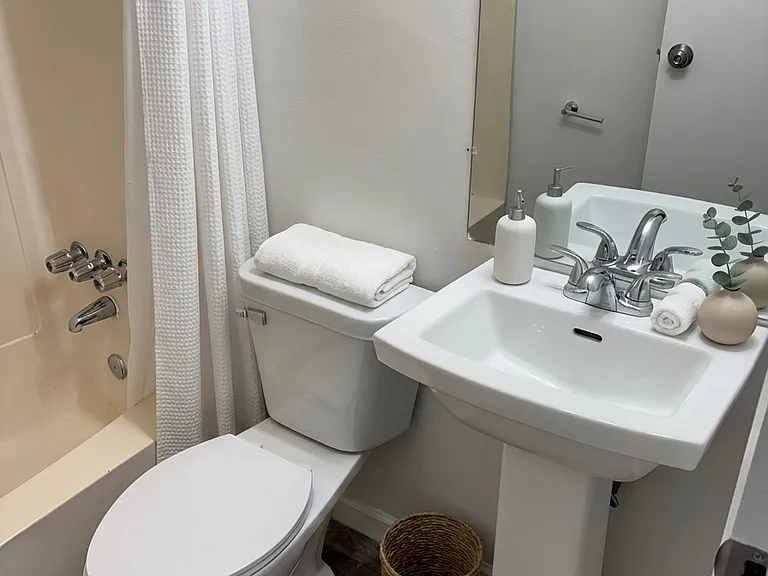 25 Le Blanc St #4 — Photo 3