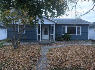 734 N 11th St, Murphysboro, IL 62966