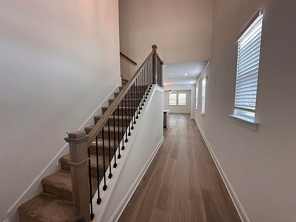 2nd image of 695 Ashburn Drive #Wd355