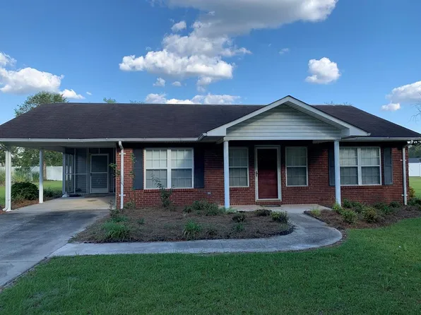 557 Beach Rd, Baxley, GA 31513