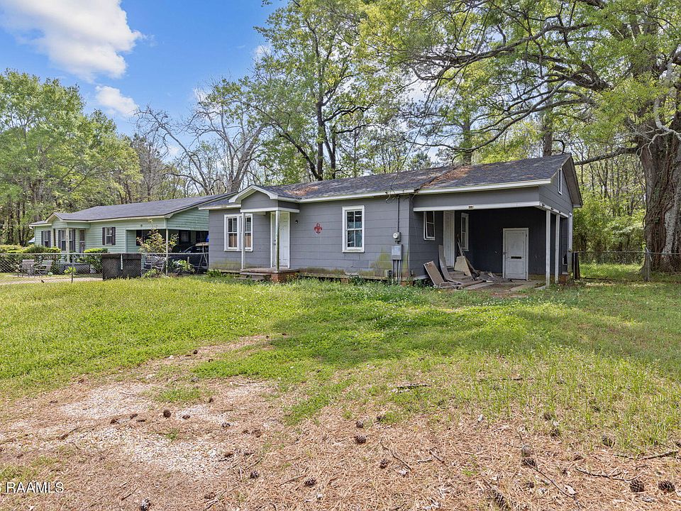1st image of 526 McNeese St