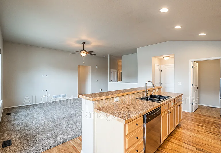 3394 Butternut Ln — Photo 14