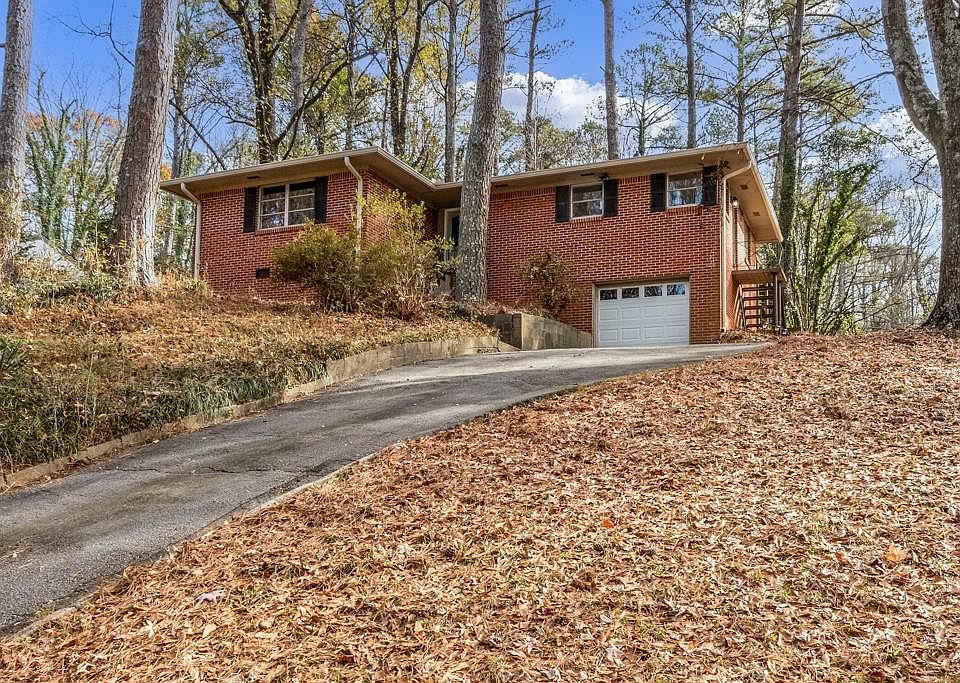 1st image of 128 Dickson Ct