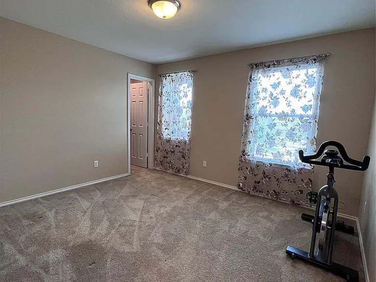12425 Calibri Ln — Photo 19