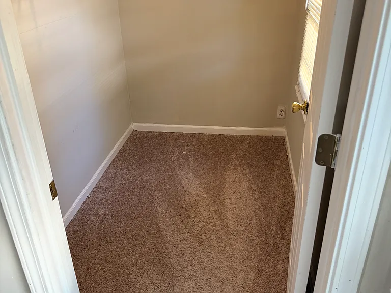 5722 W 70th Ter — Photo 11