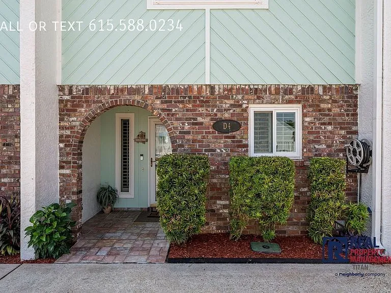 8623 N Lagoon Dr #D4 — Photo 3