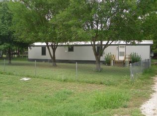 137 Arthur Ln, Mc Queeney, TX 78123