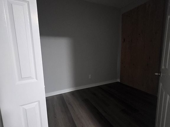 3rd image of 8 Graham Ave