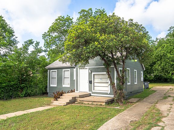3rd image of 2835 Fernwood Ave