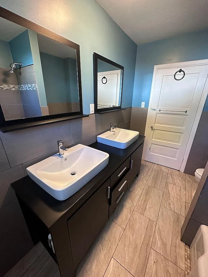 3 bed, 1300 sqft, $3,500 — Photo 4