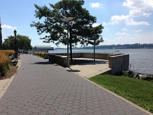 Rented by Corcoran | media 21