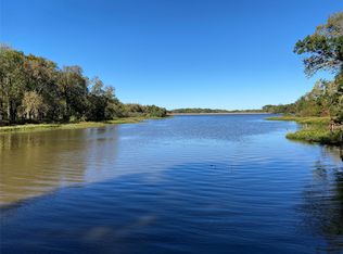 1533 Willow Dr, Wills Pt, TX 75169