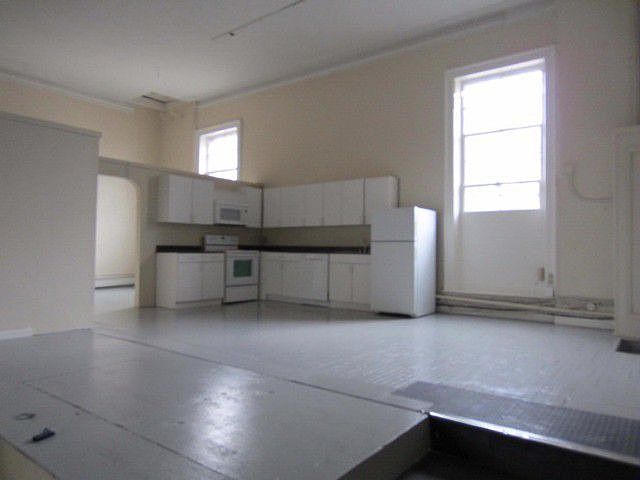 1st image of 209 Fairmount Ave