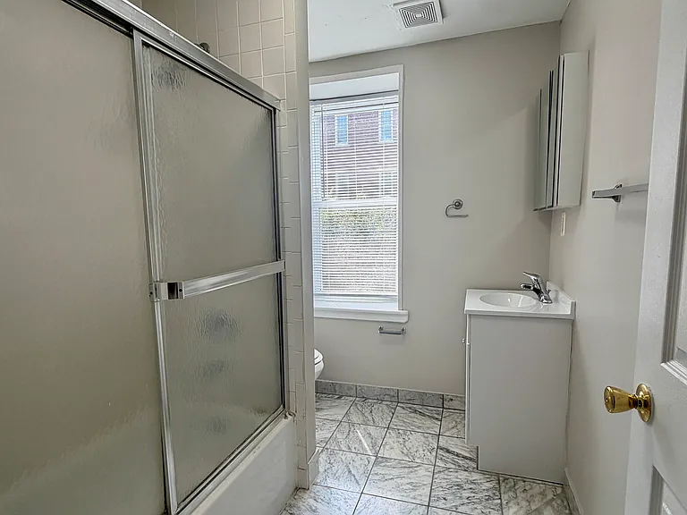 4066 Irving St #H — Photo 10
