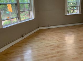 2550 Noble Rd APT 2, Cleveland, OH 44121