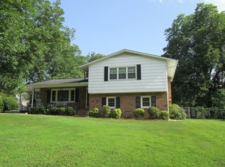 1204 Imperial Rd, Cary, NC 27511