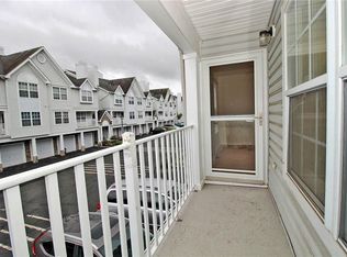 91 Prestwick Way, Edison, NJ 08820